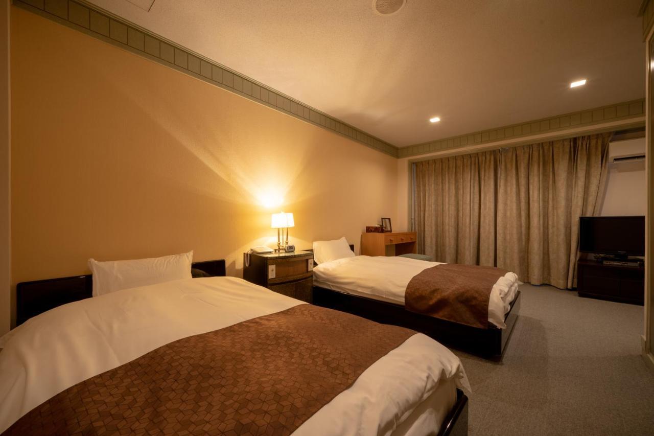 Kitsuregawa Country Club & Bihada Onsen Hotel Kitsuregawa Sakuyama Zewnętrze zdjęcie